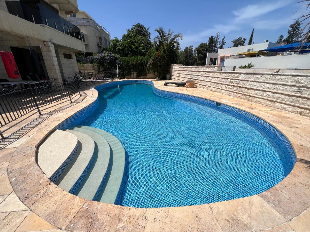 Grace Holon Villa & Pool المظهر الخارجي الصورة